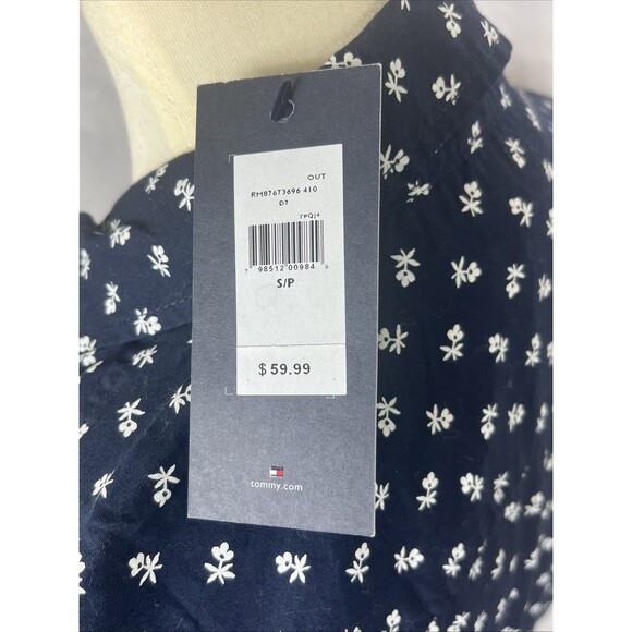 Tommy Hilfiger Button Down Shirt Classic Fit Blue White Flowers Size Small NEW - Picture 6 of 11
